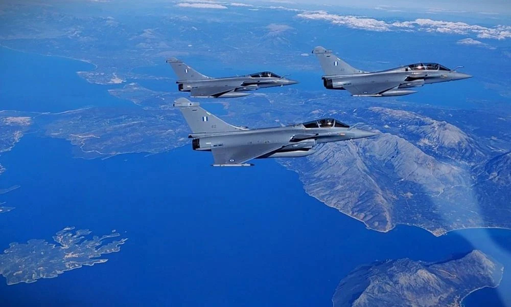 Rafale VS Eurofighter: Ποιο υπερέχει πάνω από το Αιγαίο